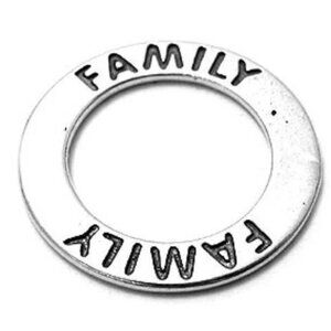 SLEEK "FAMILY" CIRCLE CHARM IN STERLING SILVER